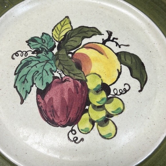 Metlox Poppytrail Vernon Provincial Fruit 10.5 in Dinner Plates Set of 2 - Picture 9 of 13